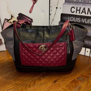 Coach Park Leather Quilted Carrie Carryall Tote - Black/Burgundy/Grey - F24693